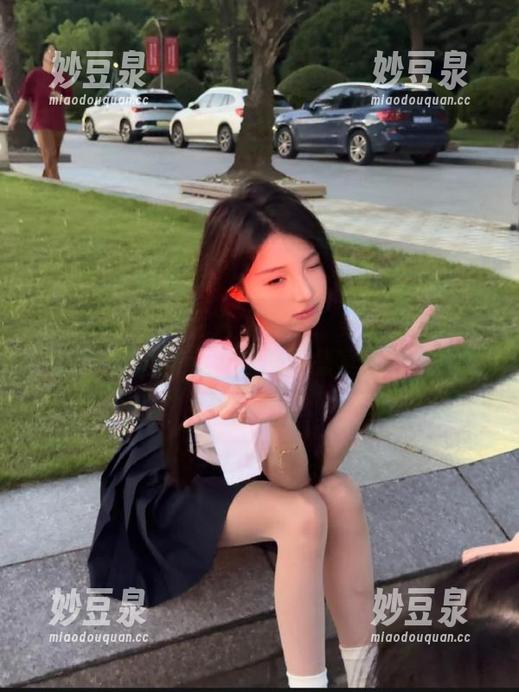 秀人网-南乔 秀人网 - 与南乔共赏夏日:美丽原图与丰富合集带来的视听盛宴.txt