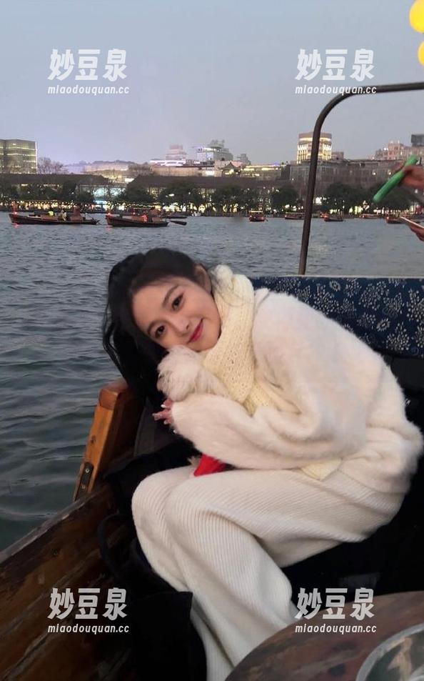 秀人网 - 绝美女友写真，史雨姐姐原图免费分享，快来体验视觉盛宴！.txt