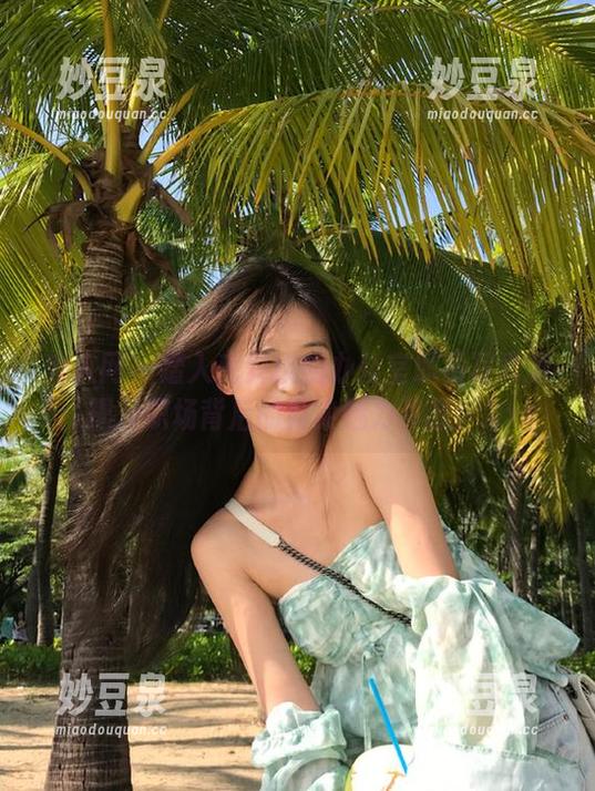 秀人网-唐安琪 秀人网 - 踏入唐安琪的办公室职员写真集:揭开职场背后的真实魅力资源!.txt