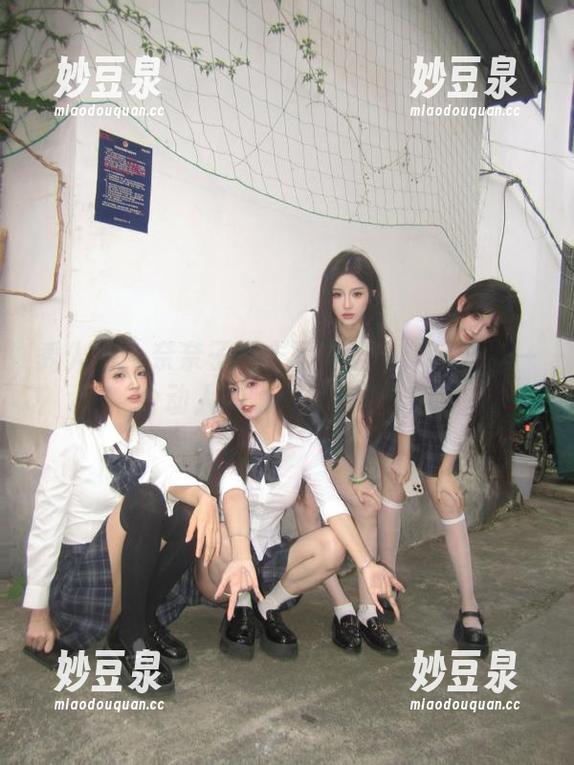秀人网-奈奈子 秀人网 - 奈奈子睡衣写真全集:记录每一个动人的瞬间与故事.txt