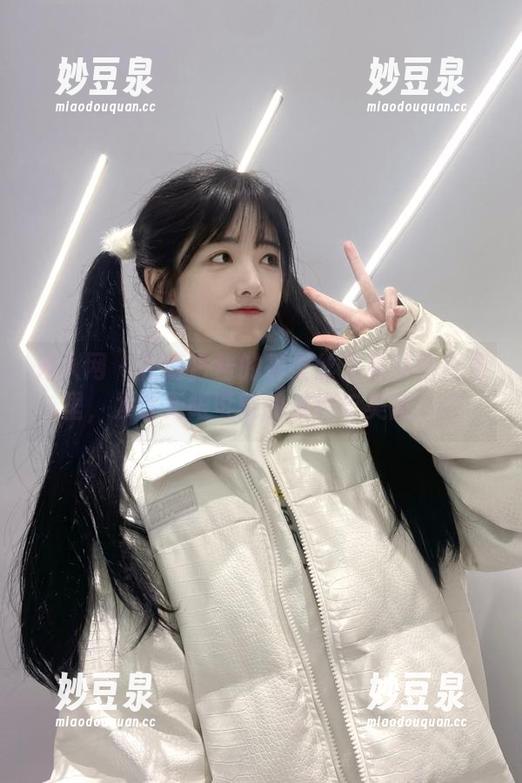 秀人网-萌白酱 秀人网 - 在萌白酱的裤里丝写真精选合集里,发现无限可能的浪漫与美丽.txt