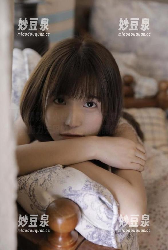 纳丝摄影 - 小丝妹教室写真集：青春的舞台，魅力无限的私密资源供你欣赏！.txt
