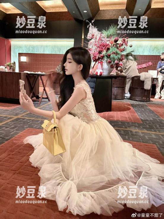 美媛馆 - 王馨瑶yanni可爱写真作品分享，带你走进她的梦幻世界！.txt
