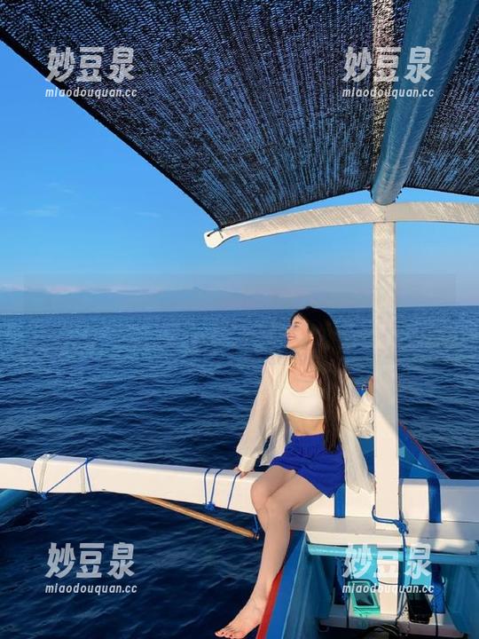 舞蹈生日记 - 晓娜的甜心图集大揭秘：如何在写真中把‘甜’字发挥到极致！.txt