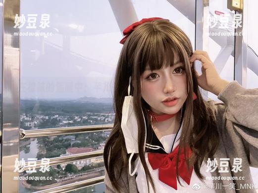 在棉袜的温暖中：芊川一笑MNK精选写真集让你感受舒适与美好.txt