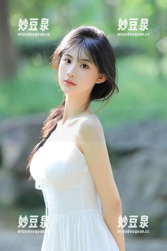花漾show-小尤奈 花漾show - 小尤奈牛仔裤写真回顾,精美美图资源一网打尽!.txt