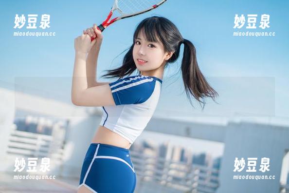 虎森森圣诞精灵独家写真合集：免费下载感受节日的奇幻与温馨.txt