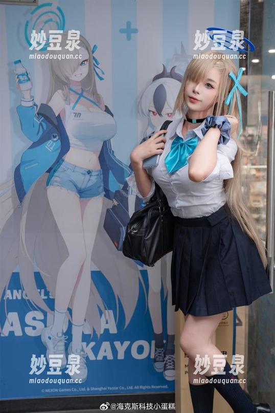 直击心灵的视觉享受，轩萧学姐连衣裙写真图库等你来探索.txt