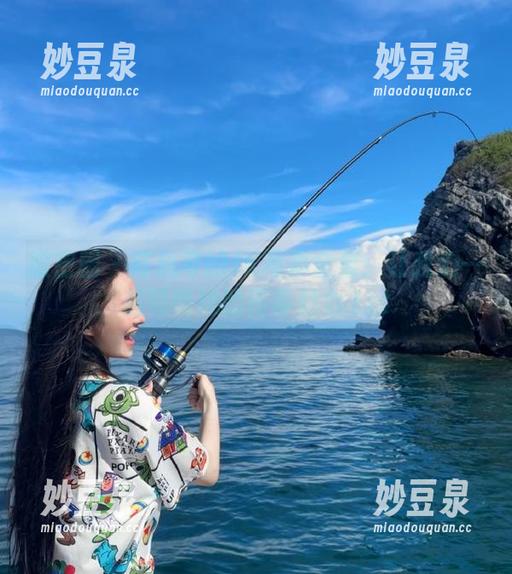微密圈 - 陈佩奇的JK写真全集：让我们一起领略她的青春魅力.txt
