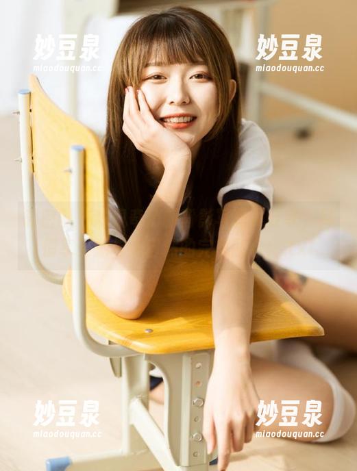 微密圈 - 陈佩奇清新背影写真集分享，尽情享受她与大自然的完美融合！.txt