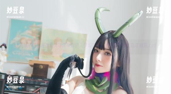 让雯妹不讲道理的夏天写真带你进入梦幻世界，感受青春的气息与浪漫.txt