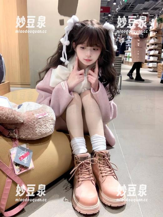 青豆客 - 赵小米Kitty的秘密日常：一份高清作品集展示她作为秘书的多面人生.txt