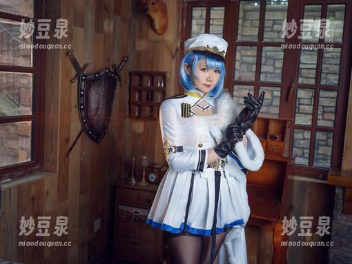 超可爱麻花麻花酱睡衣写真合集更新，快来与我一起感受青春的气息吧！.txt