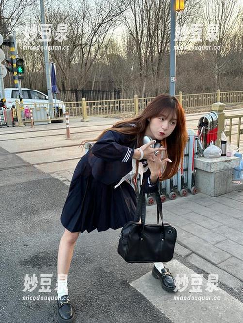 黎允熙 微密圈 - 黎允熙空姐写真作品更新:每次登机都像在游戏中通关的心路历程.txt