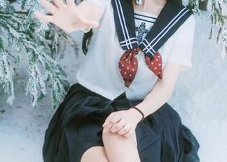 微密圈 - 热辣登场！黎允熙吊带写真最新更新，点燃你的审美热情！.txt